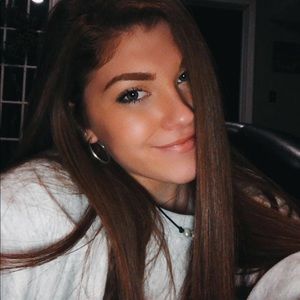 Meet your Posher, Lyndsey